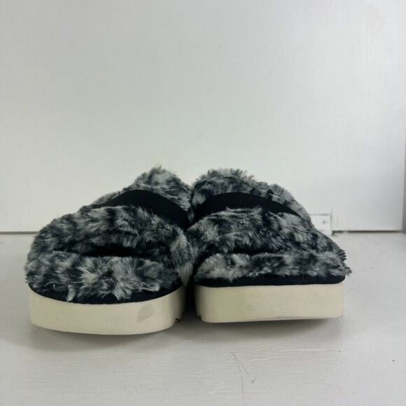 Koolaburra by UGG Fuzz'd Out Sandal Slipper Black & White Cheetah Size 8 39 - Picture 3 of 12